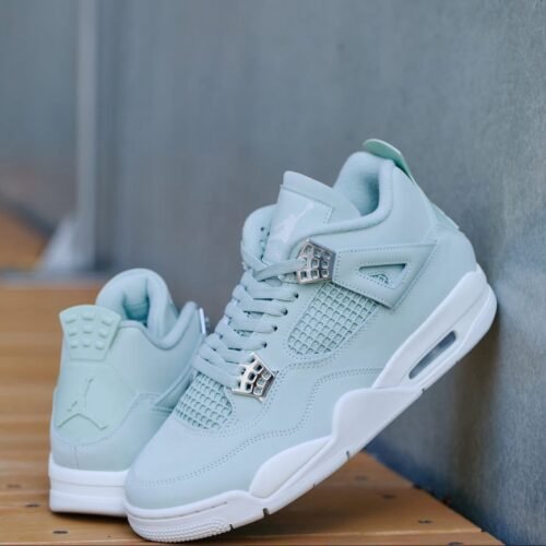 Retro 4 MA