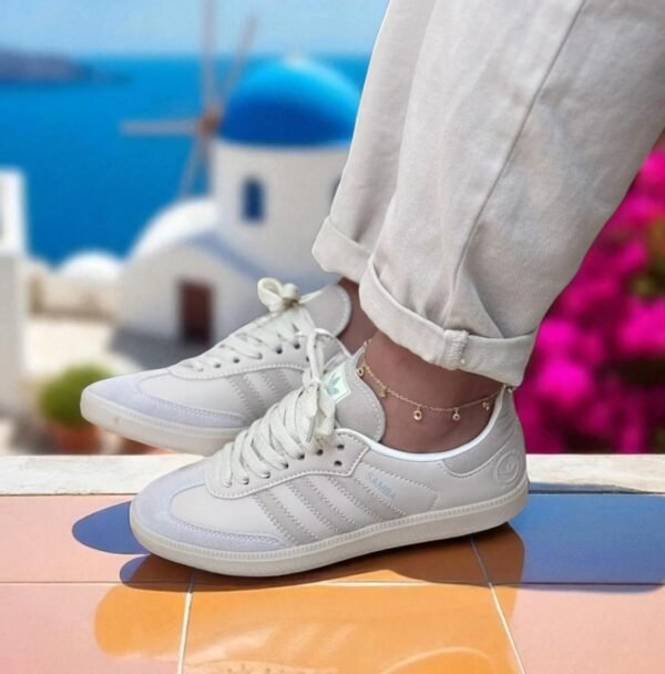 Samba Blanca-Gris FE