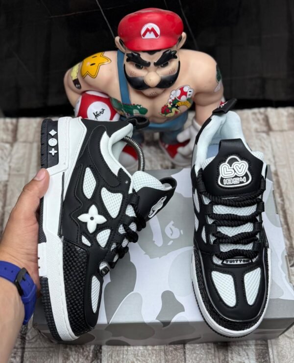 Skate Sneakers Negra-Blanca FE