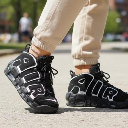 More Uptempo Negra-Blanca MA