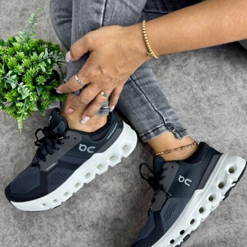 Cloudrunner 2 Negra-Blanca FE