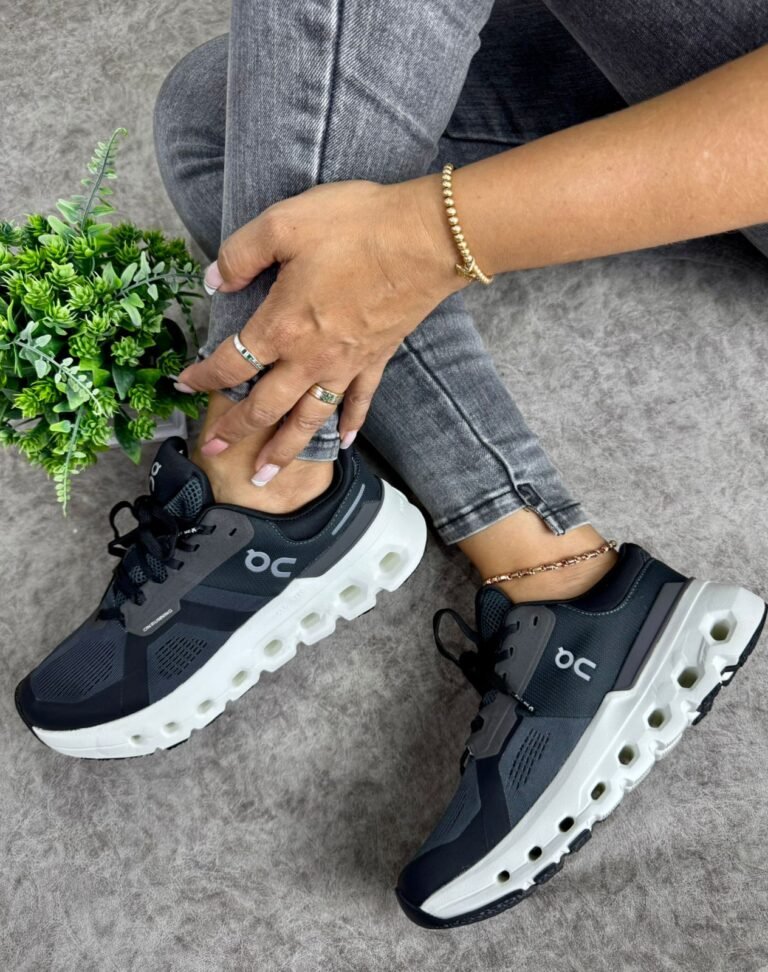 Cloudrunner 2 Negra-Blanca FE