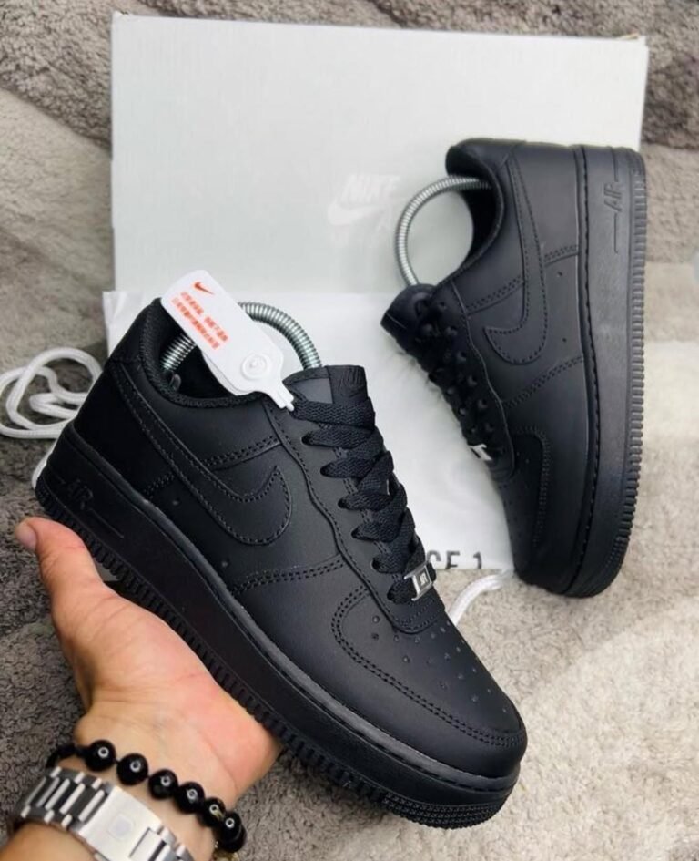Air Force 1 Low Negra MA