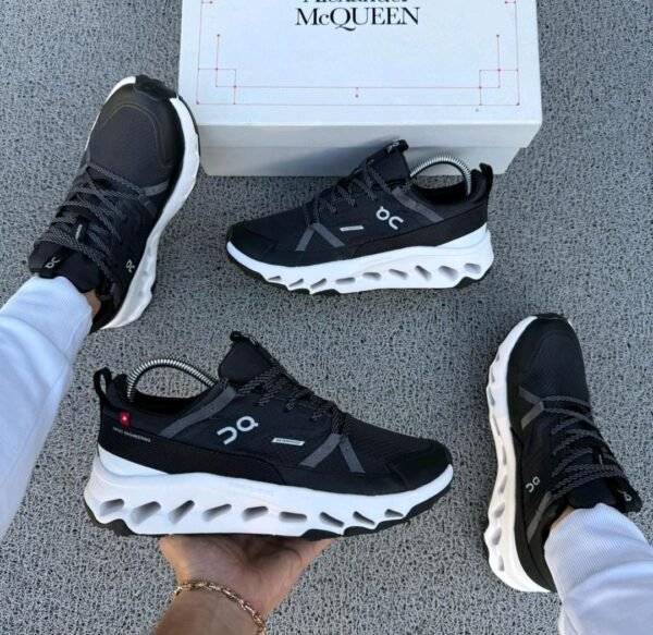 Running Cloud X Shift Negra MA