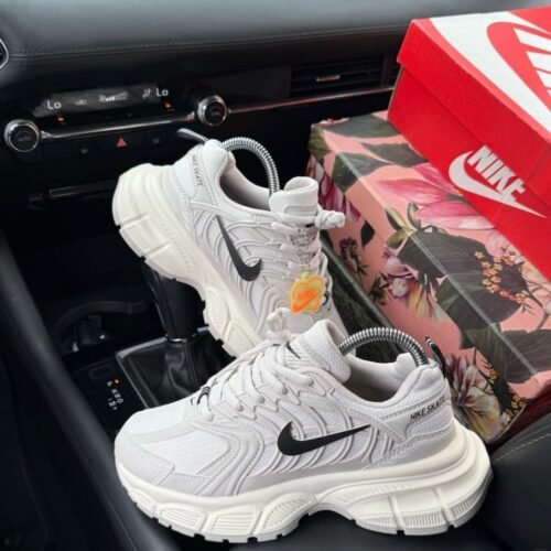 Skate Blanca-Negra FE